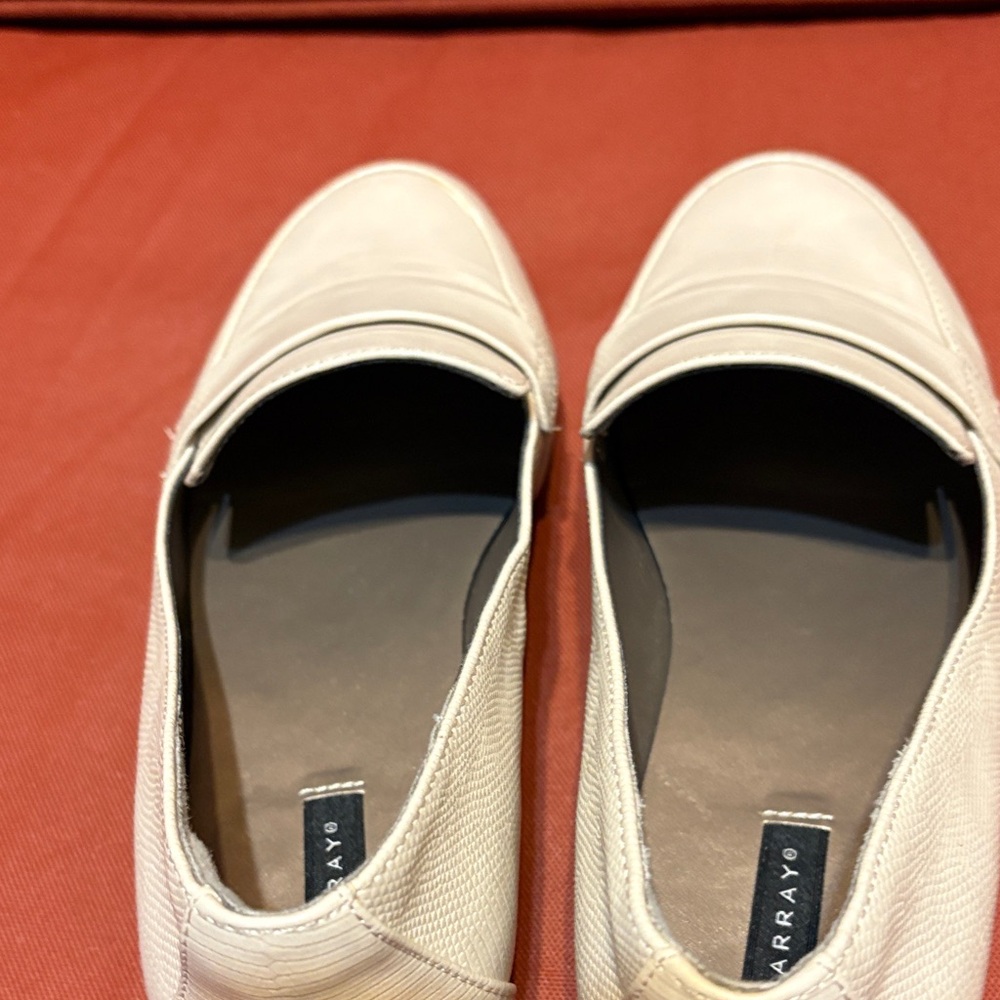 Array Cream Textured Loafers - Picture 12 of 14
